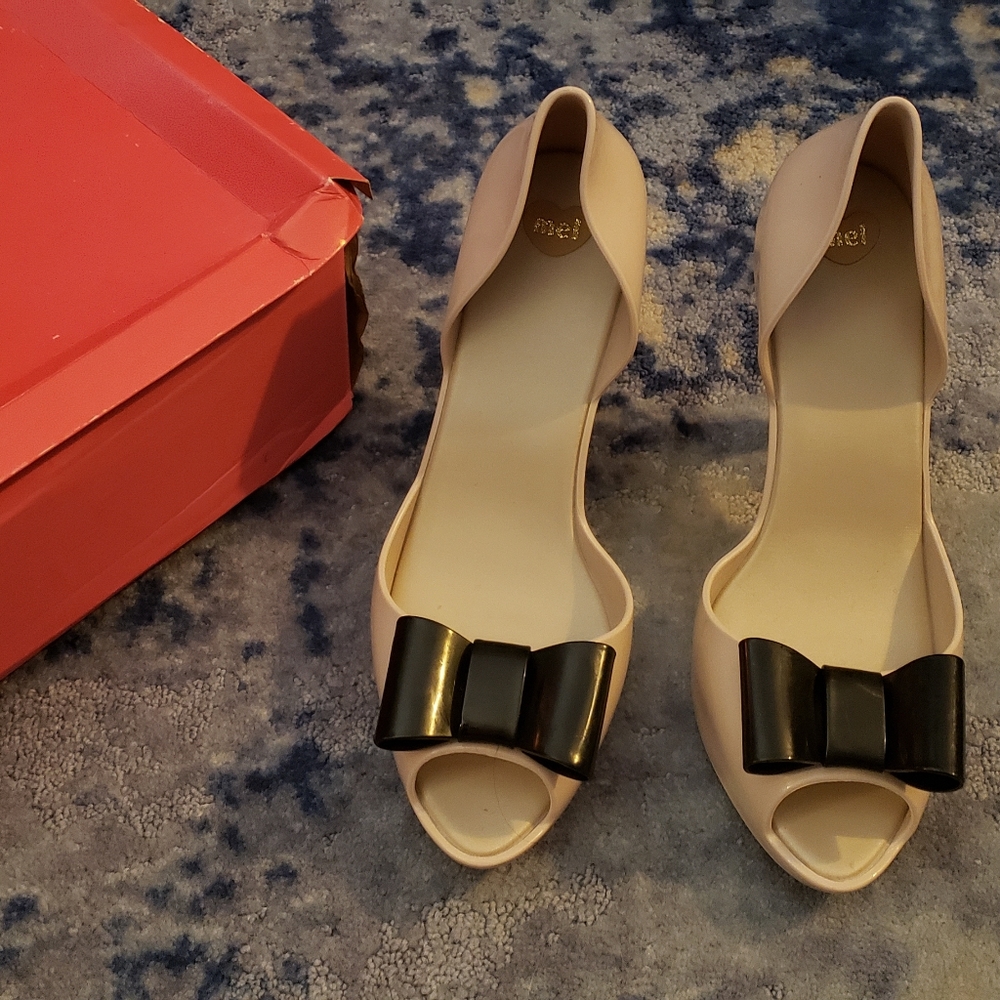 Melissa Pumps